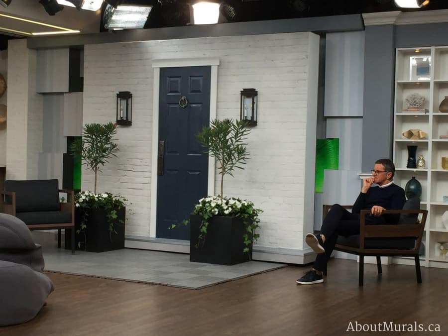 White Brick Wall Mural, as seen on Cityline, is a white brick effect wallpaper that creates a modern feeling from About Murals.